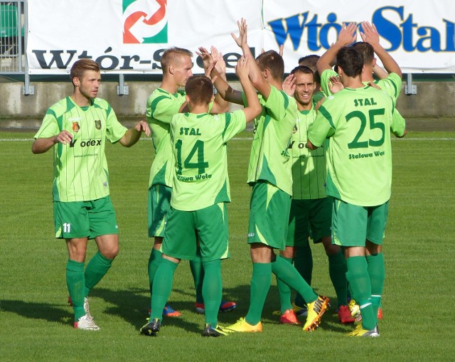 Piłkarze Stali Stalowa Wola mogli cieszyć się z pierwszych punktów w nowym sezonie po pokonaniu na swoim stadionie Rozwoju Katowice.