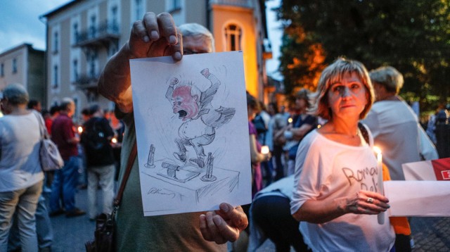 W Rzeszowie protesty przeciw reformie sądownictwa odbywają sie od kilku dni.