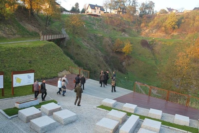 Przebudowa geoparku na Górze św. Anny kosztowała w ubiegłym roku 2,7 mln zł. To jedna z wielu inwestycji, które nie powstałyby bez unijnych dotacji. W tym przypadku wyniosła ona 2,2 mln zł.