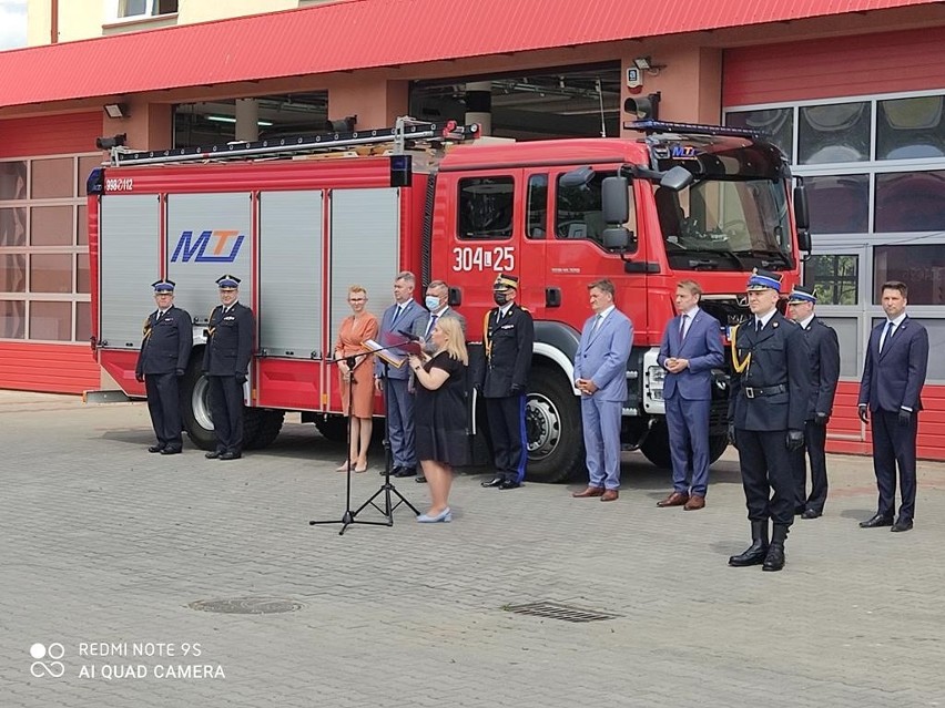Strażacy z województwa lubelskiego otrzymali promesy na zakup nowych wozów