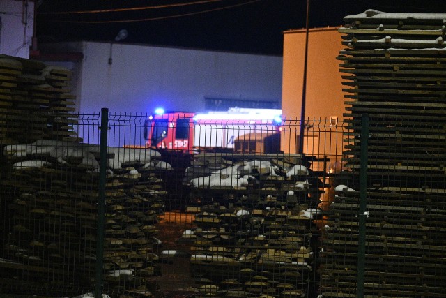 Do tragedii doszło w sobotni (28 stycznia) wieczór w kotłowni na terenie stolarni w Osiu. W wyniku wybuchu śmierć poniosła jedna osoba.
