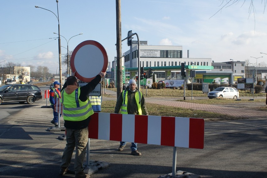 Przebudowa ul. Majakowskiego potrwa do października 2015...