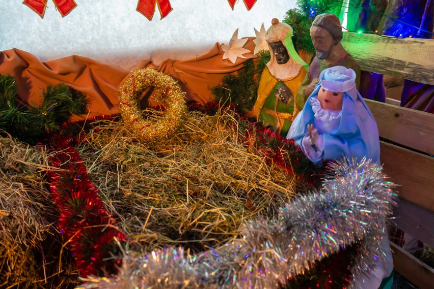 Żeleźnikowa Wielka. Cieśliki znów przyszykowali żywą szopkę. Można ją zwiedzać od Bożego Narodzenia