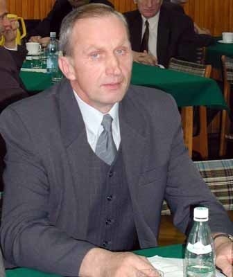 Stanisław Bajda ma 53 lata, wyższe wykształcenie pedagogiczne, nauczyciel SP w Reczpolu (gm. Krzywcza). W minionej kadencji był członkiem Zarządu Powiatu Przemyskiego. W ostatnich wyborach ubiegał się, bez powodzenia, o stanowisko wójta gm. Krzywcza.