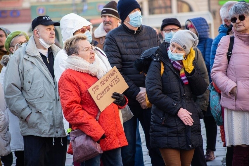 Tak wyglądąły protesty przeciwko podwyżkom czynszów w TBS we...