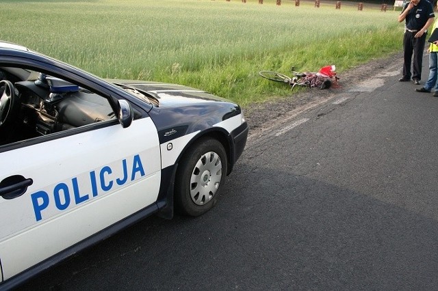 72-letni rowerzysta trafił do szpitala.