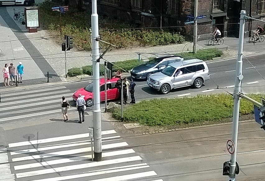 Wrocław: Wypadek na Kazimierza Wielkiego (FOTO)