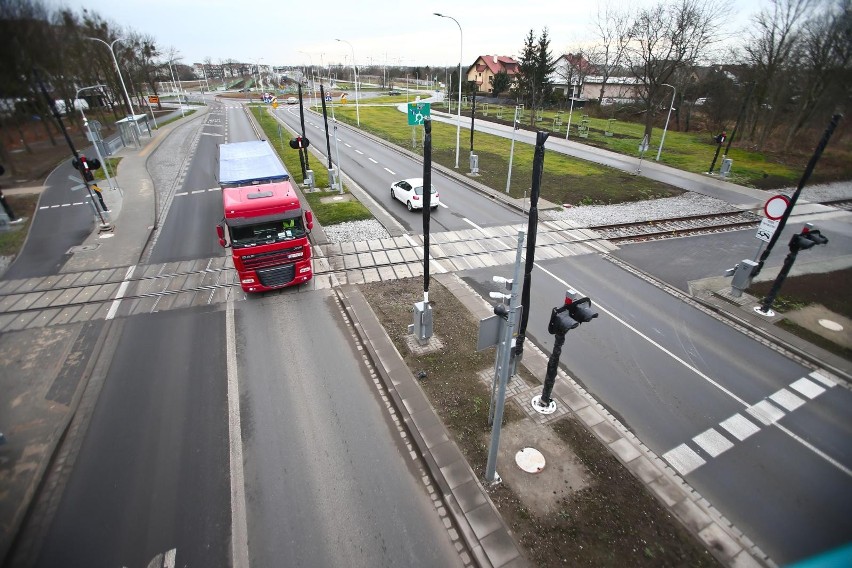 Buspas ma zostać wybudowany w wydzielonym pasie zieleni,...