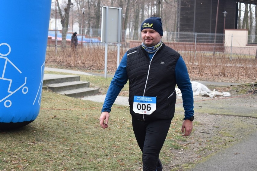 Ponad 300 biegaczy wzięło udział w biegu "Policz się z...