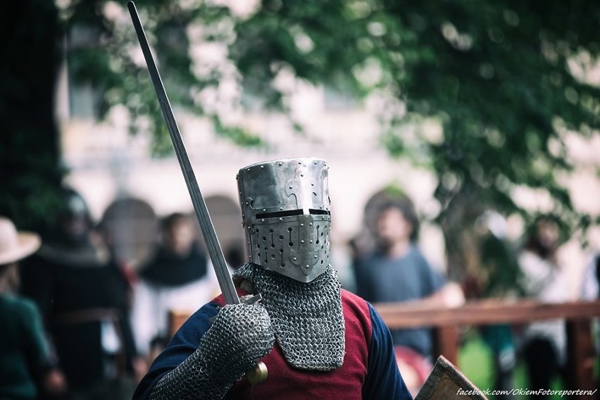 Turniej Rycerski o Skarb Skrzyńskich w Żywcu. Efektowne pokazy walk rycerskich i mnóstwo innych atrakcji [ZDJĘCIA]