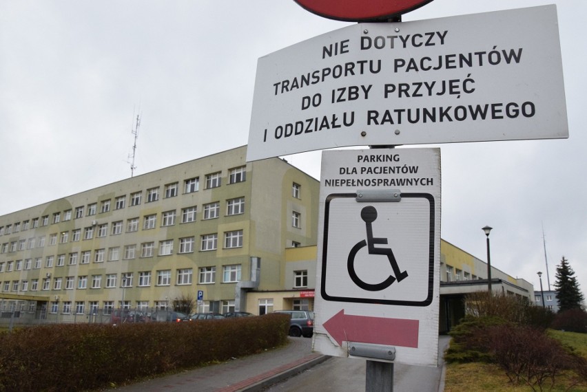 Szpital powiatowy przy ul. Klonowej 1 w Oleśnie.