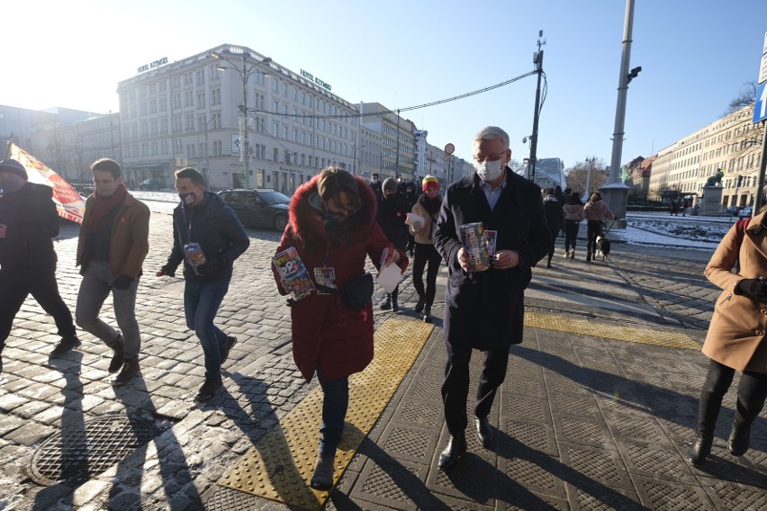 Prezydent Jacek Jaśkowiak regularnie uczestniczy w akcjach...