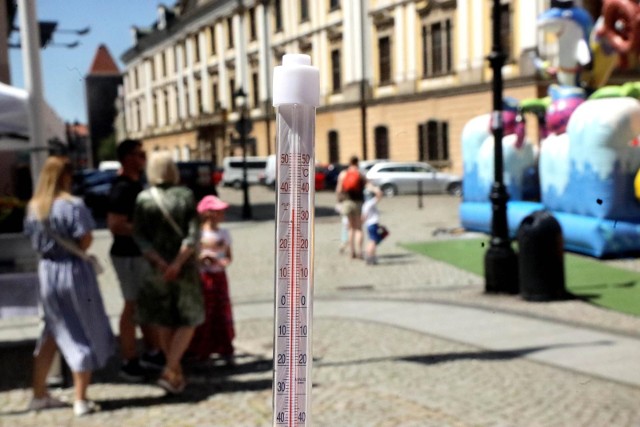 W całej Polsce w czwartek odnotowywano bardzo wysoką temperaturę.