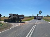 Wypadek w Dzierżanowie, na DK57. 12.08.2023 kombajn zderzył się z motocyklem