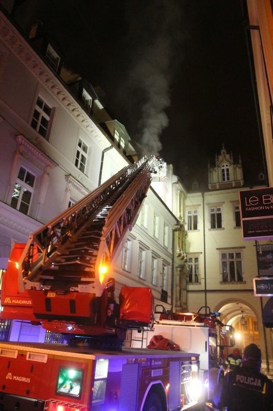 Pożar we wrocławskim Ratuszu. Paliło się na zapleczu sali sesyjnej