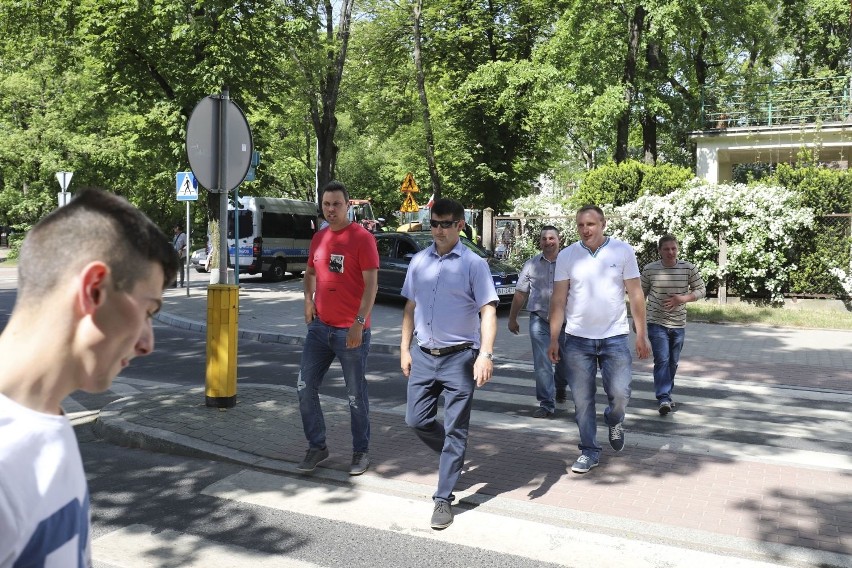 Białystok. Protest podlaskich rolników. Nowe znaki uniemożliwiły dojazd (zdjęcia,wideo)