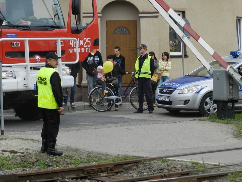 Organizatorami symulacji wypadku kolejowego były PKP Polskie...