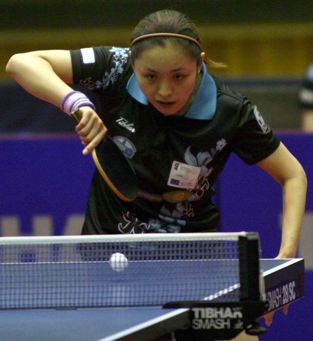 Po najciekawszym pojedynku spotkania Li Qian w pięciu setach pokonała Chinkę Shen Yi Bin.