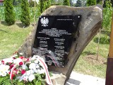 W Wacławicach w gm. Orły odsłonięto tablicę upamiętniającą więźniów niemieckiego obozu zagłady Auschwitz-Birkenau [ZDJĘCIA]