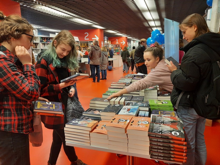 9. Targi Książki i Festiwal Literacki "Na pograniczu kultur"...