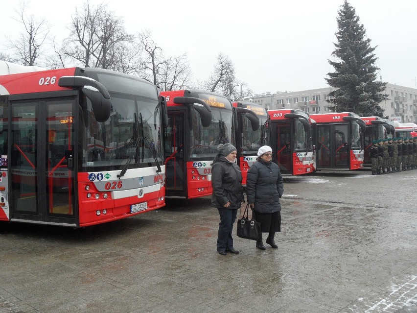 Wielki pokaz autobusów hybrydowych w Częstochowie ZDJĘCIA