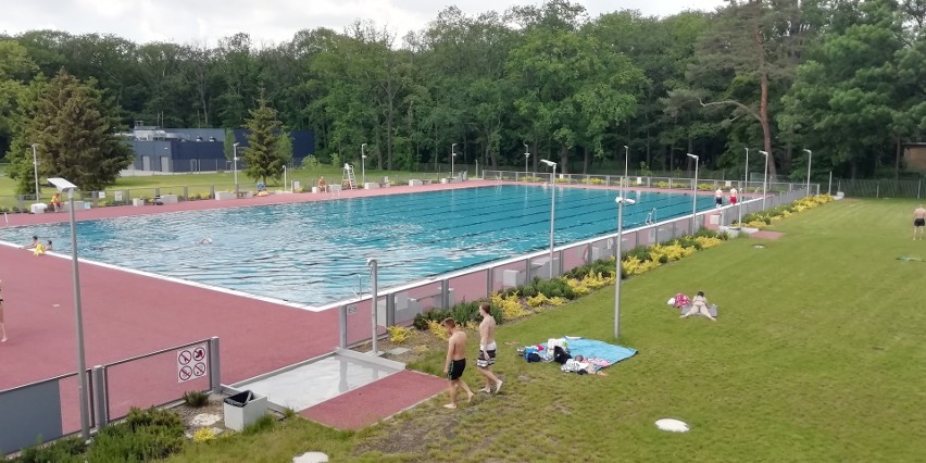 Dzień dziecka na letnich kąpieliskach i basenach we Wrocławiu