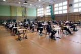 Matura 2022 z matematyki w Zwoleniu. Zdawali uczniowie z Liceum Ogólnokształcącego oraz Zespołu Szkół Rolniczo-Technicznych