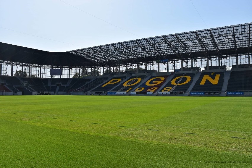 Stadion Pogoni przed meczem w II rundzie Ligi Konferencji
