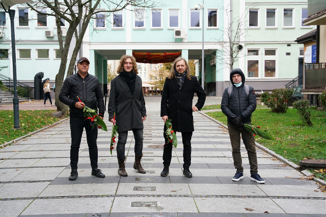 Aleja Bluesa. Cztery nowe tabliczki odsłonięte. Tadeusz Dziemski, Sebastian Riedel, Łukasz Wiśniewski i Piotr Grząślewicz uwiecznieni