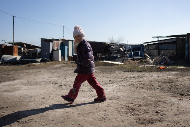 Na Ukraine wróciła dopiero pierwsza grupa dzieci, które Rosjanie trzymali od miesięcy w specjalnych obozach na Krymie.