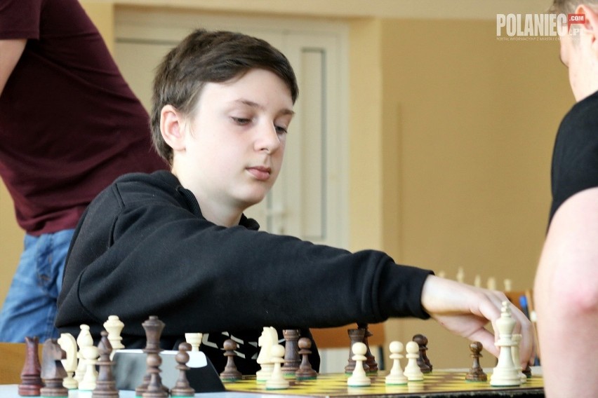 Ciekawe zawody szachowe odbyły się w Zespole Szkół w Połańcu. Zwyciężył Marcin Graczykowski z Ossali [ZDJĘCIA]