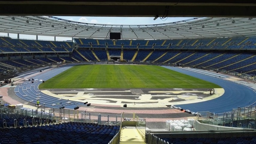 Na Stadionie Śląskim powstaje bieżnia lekkoatletyczna.