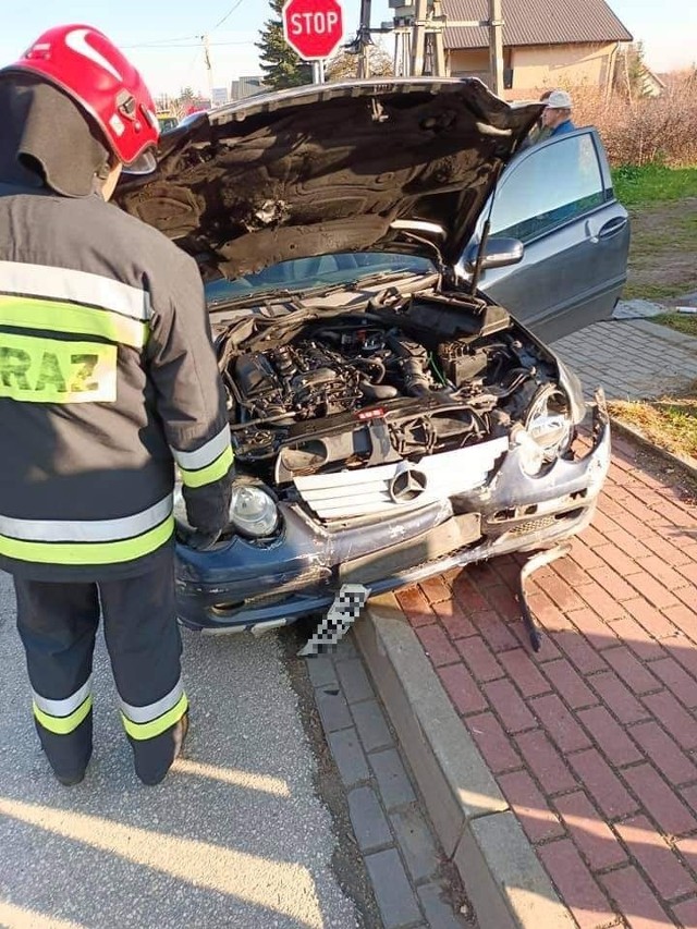 W Bilczy zderzyły się w środę mercedes i mitsubishi