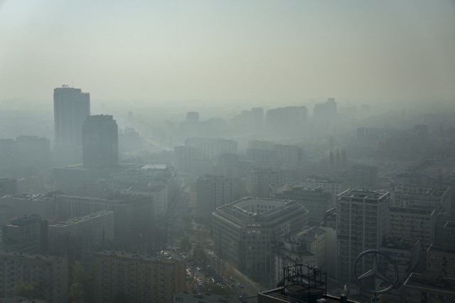 Zanieczyszczenie powietrza szczególnie negatywnie wpływa na dzieci i młodzież. Zdjęcie ilustracyjne