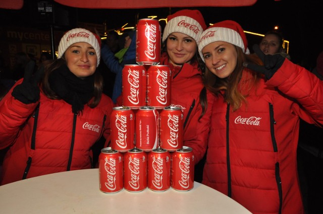Da atrakcji przygotowanych przez Coca-Colę ustawiały się dłuuugie kolejki.