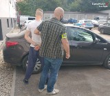 Ruda Śląska: policjanci zatrzymali sprawcę napadu na taksówkarza. 26-latek został tymczasowo aresztowany 