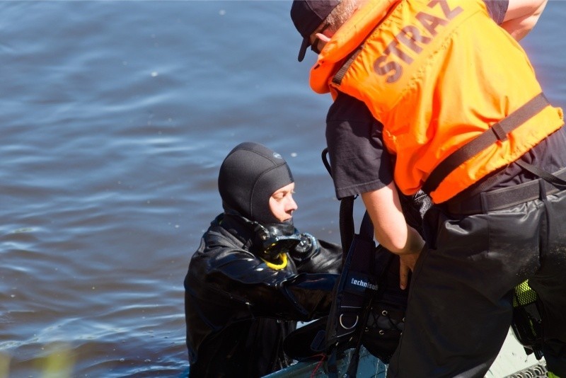 Siekierki. Tragedia nad rzeką Narew. Utonął 12-letni chłopiec. Wyłowiono ciało 9-latka (zdjęcia, wideo)