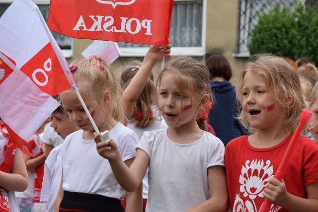 Przedszkolaki z Niepublicznego Przedszkola „Jacek i Agatka” w Zielonej Górze już w południe przygotowywały się do meczu Polska - Ukraina.