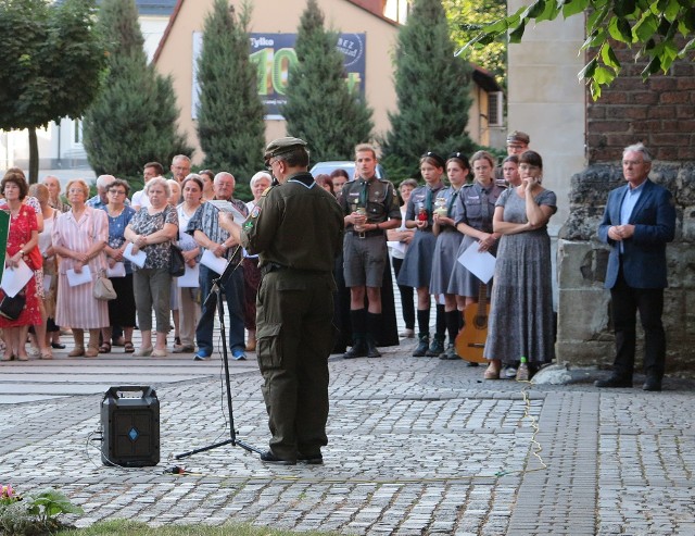 Apel pamięci w Głubczycach zorganizowany w 80. rocznicę "Krwawej niedzieli na Wołyniu".