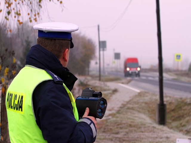 Policjanci zatrzymali naćpanego kierowcę na drodze do Leśniowa Wielkiego.