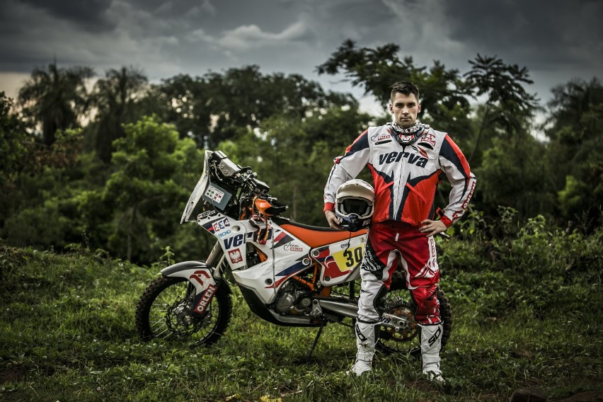 Kuba Piątek był najszybszy z polskich motocyklistów na pierwszym odcinku Dakaru
