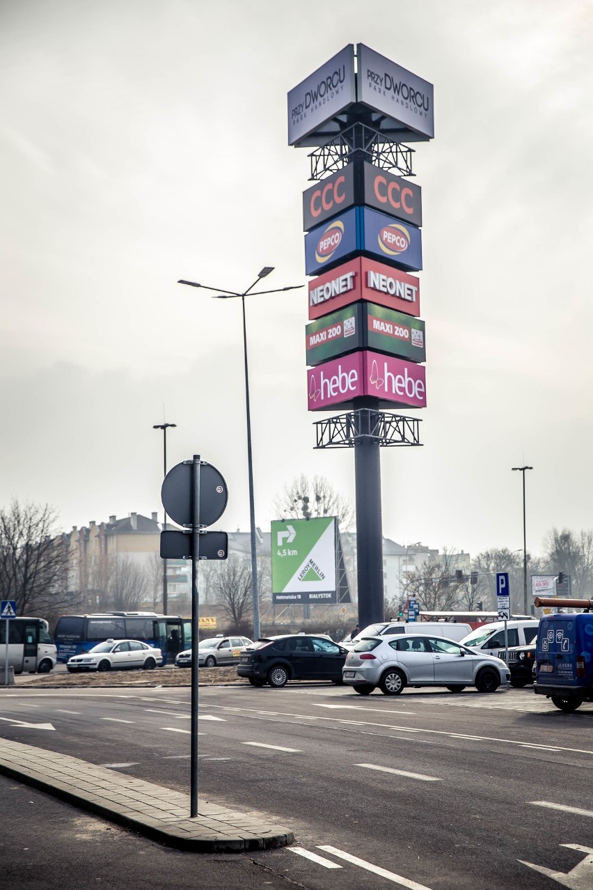 Wewnątrz budynku zamontowano windę, zaś na zewnątrz...