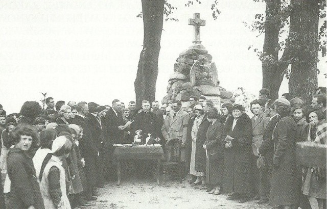 Uroczyste odsłonięcie omnika na mogile powstańców styczniowych w Praszce, rok 1929.