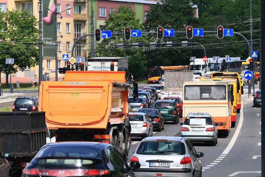 Protest taksówkarzy w Łodzi [ZDJĘCIA, WIDEO]