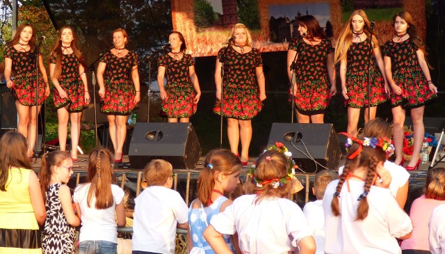 Zespół śpiewaczy Gabułtowianki z Gabułtowa świętuje piątą rocznicę działalności.