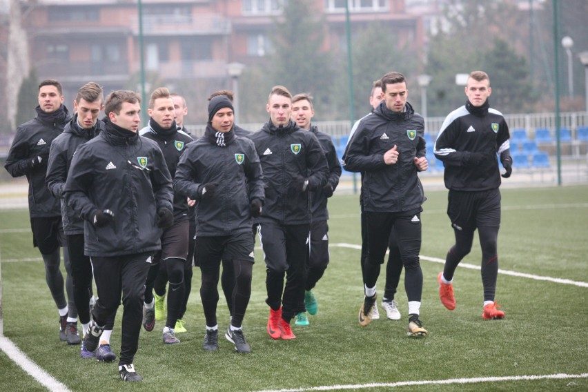 Jacek Paszulewicz z GKS Katowice przeprowadził pierwszy trening z piłkarzami ZDJĘCIA, PLAN PRZYGOTOWAŃ