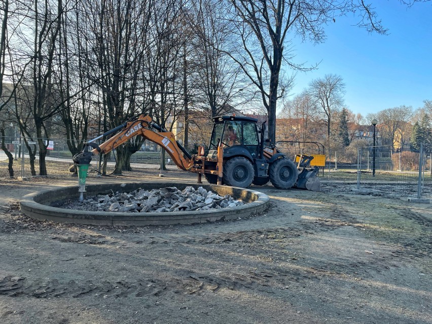 Trwa rewitalizację Parku Wiosny Ludów w Gorzowie. warta...