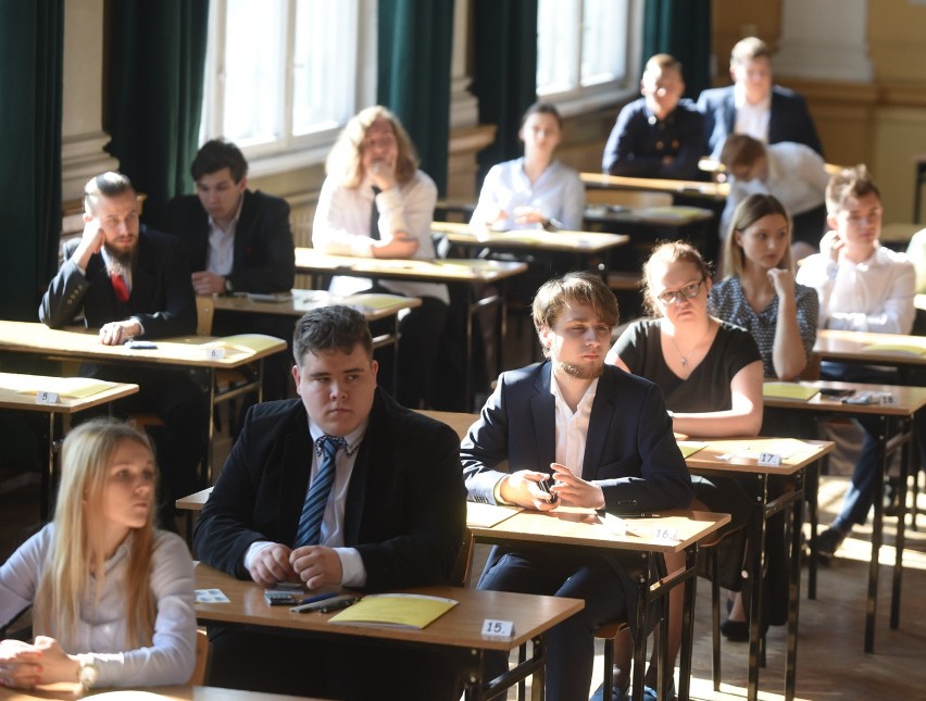 Stara matura 2016: Niemiecki poziom rozszerzony [ODPOWIEDZI,...