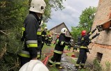 Pożar w Lubockiem w powiecie lublinieckim: Mieszkanie stanęło w ogniu. Gasiło je 8 zastępów straży pożarnej