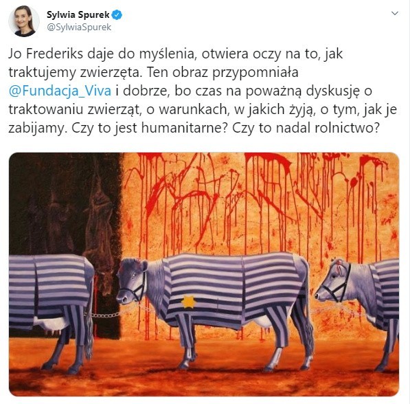 Sylwia Spurek zamieściła obraz Jo Frederiks, przedstawiający krowy w więziennych pasiakach. Muzeum Auschwitz: Instrumentalizacja tragedii 